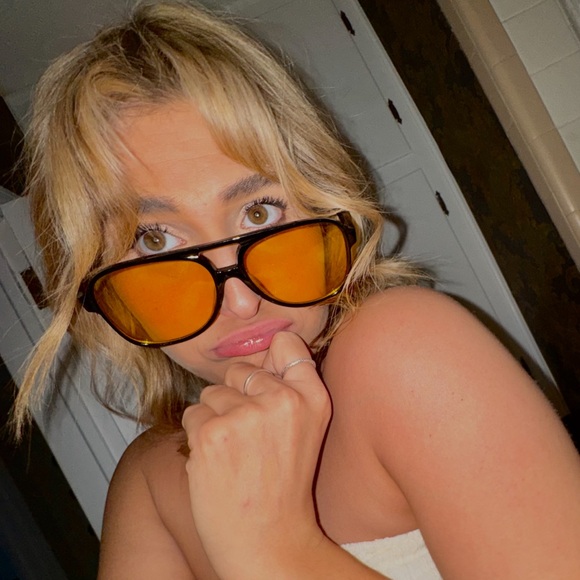 livylou8998